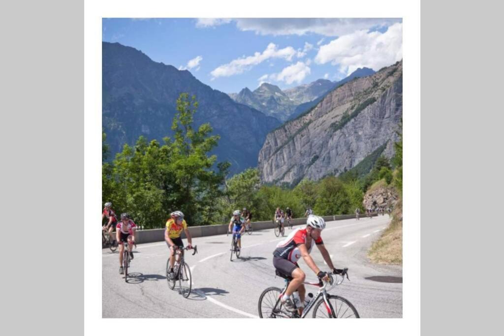 Apartamento L'Edelweis Le Bourg-dʼOisans Exterior foto